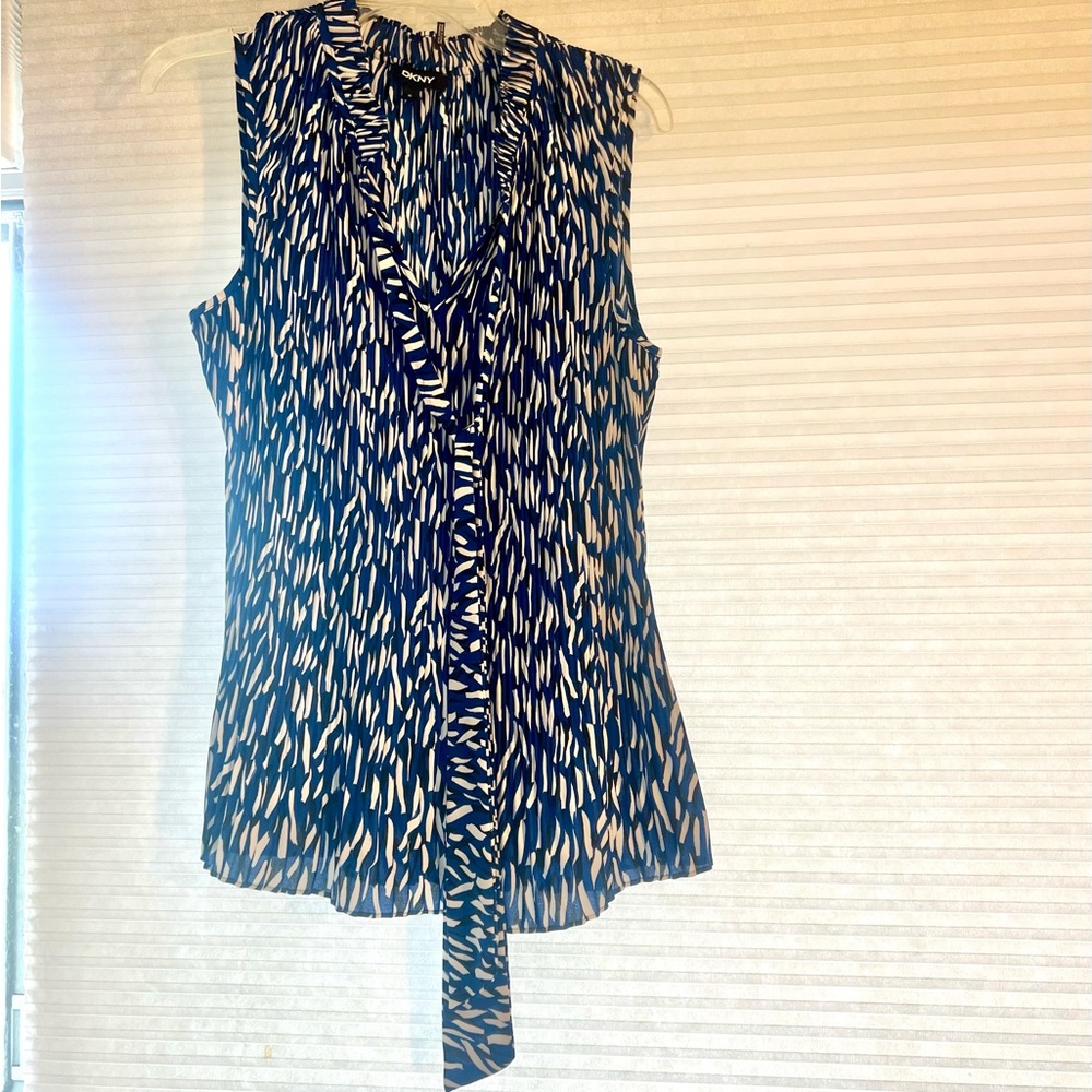 DKNYC Navy and Cream Sleeveless Blouse
